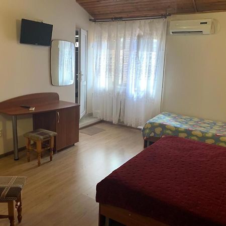 Guest House У Маргариты Gagra Extérieur photo