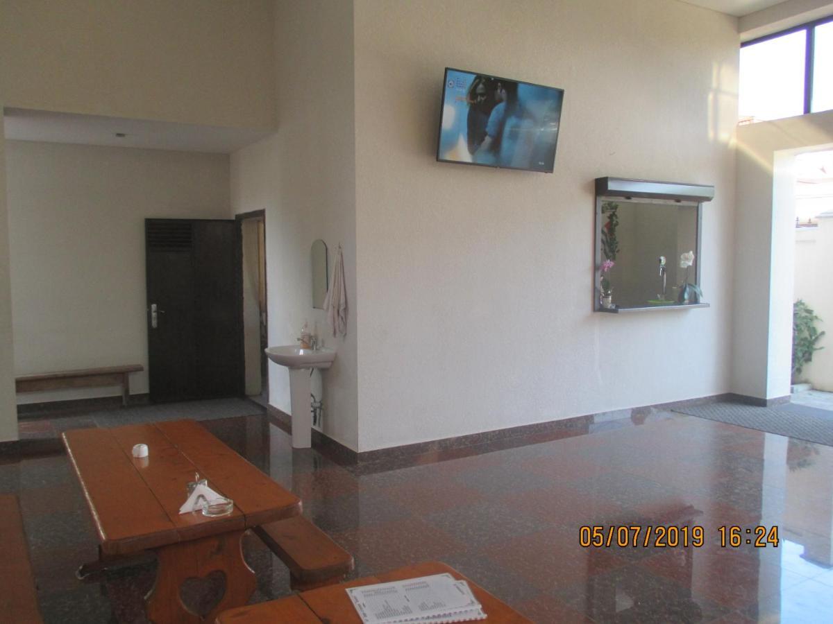 Guest House У Маргариты Gagra Extérieur photo