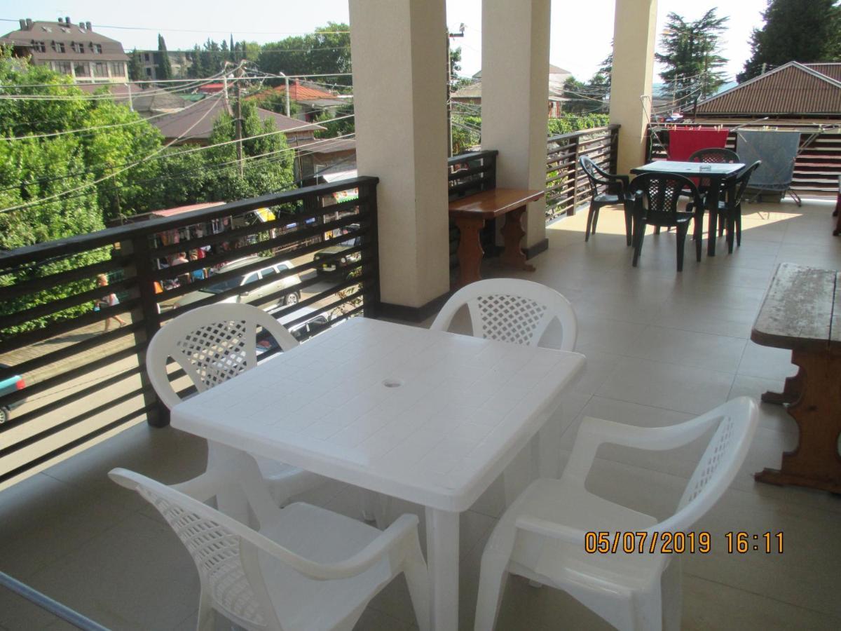 Guest House У Маргариты Gagra Extérieur photo