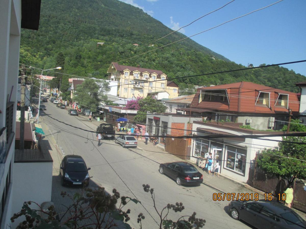 Guest House У Маргариты Gagra Extérieur photo